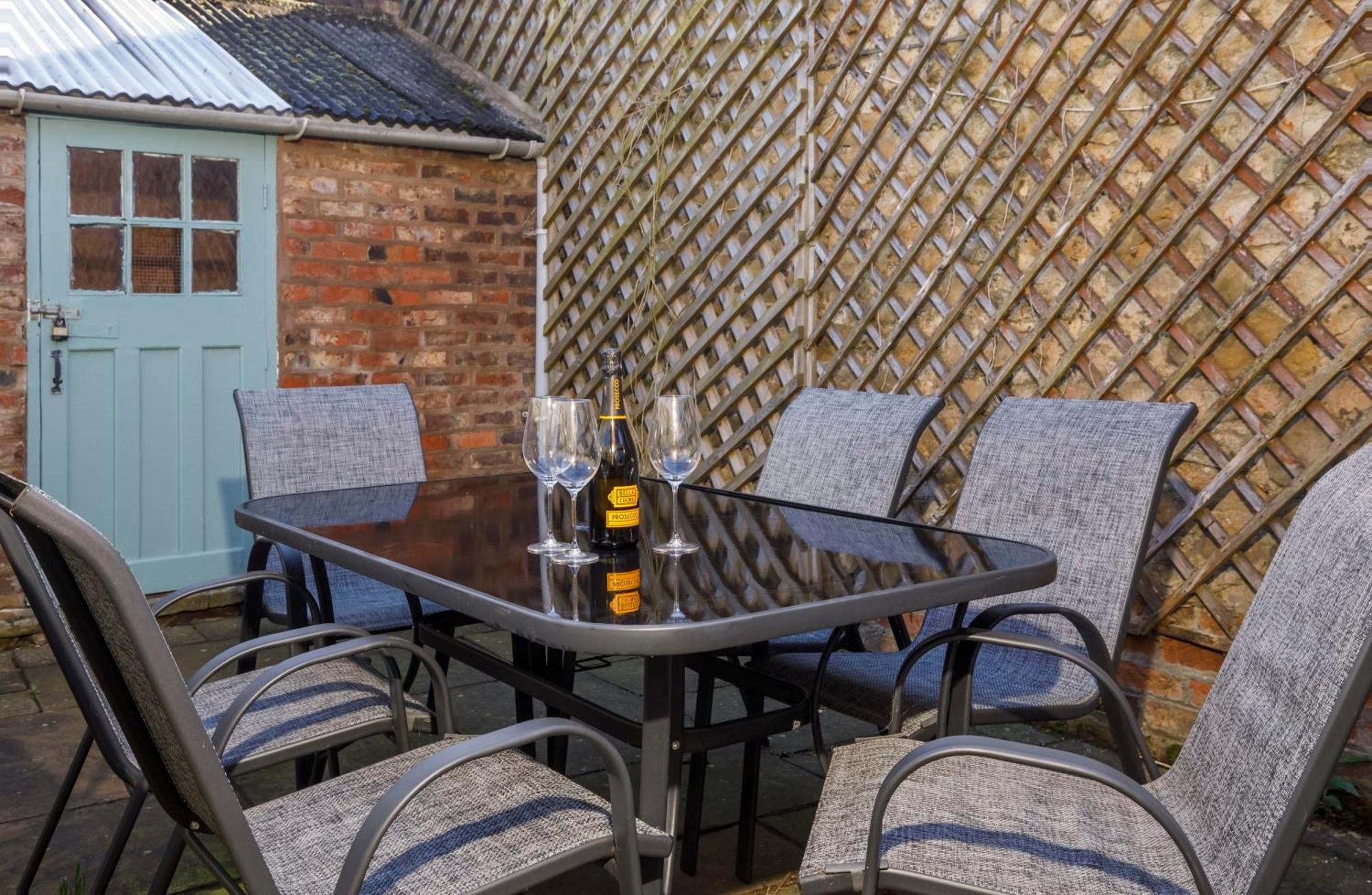 Villa 2 Bed, Pet Friendly Sleeps 6 In Norton Norton  Exterior foto